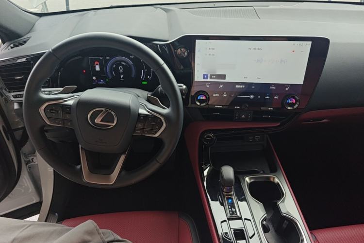 Used Lexus NX 2024 350h Front-Drive Elite Edition Center Console