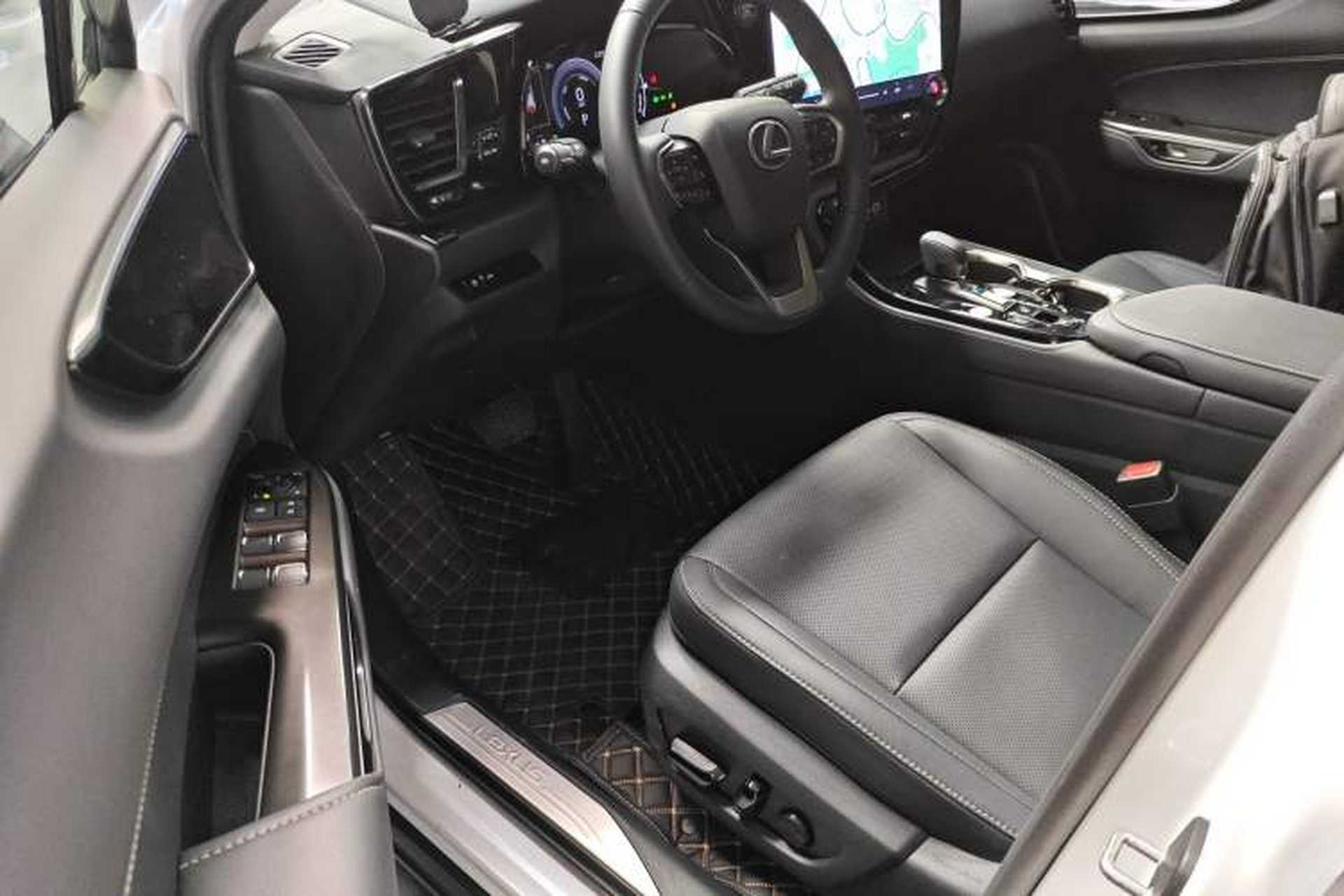 Used Lexus NX 2024 350h Front-Drive Elite Edition Driver Seat
