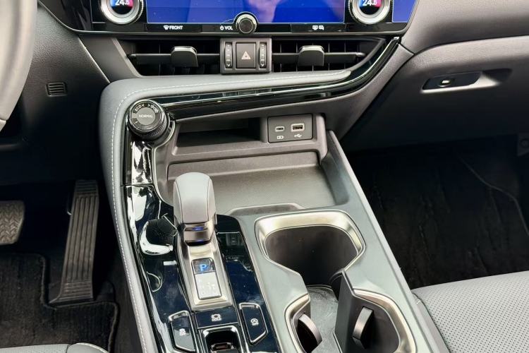 Used Lexus NX 2024 260 Front-Wheel Drive Chuan Yue Edition Interior 2