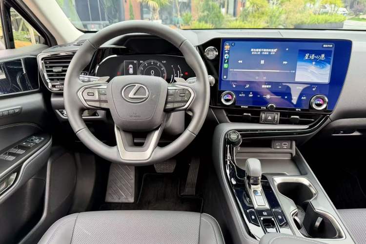 Used Lexus NX 2024 260 Front-Wheel Drive Chuan Yue Edition Interior 5