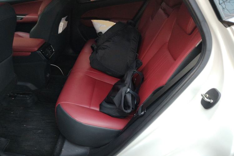 Used Lexus NX 2024 260 Front-Wheel Drive Chuan Yue Edition Left Rear Seat