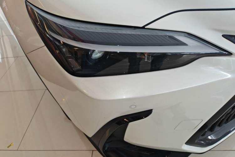 Used Lexus NX 2024 260 Front-Wheel Drive Chuanchi Edition Right Front Headlight