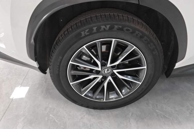 Used Lexus NX 2024 260 Front-Wheel Drive Chuanchi Edition Right Rear Wheel Hub