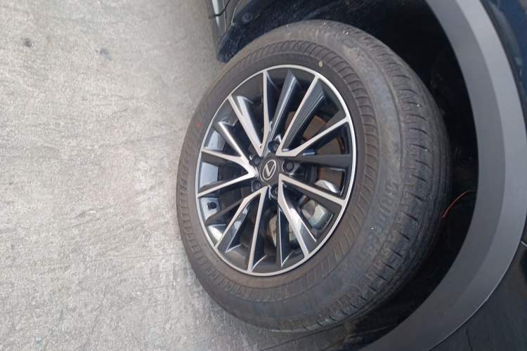 Used Lexus NX 2025 Model 200 FUN Right Front Wheel Hub