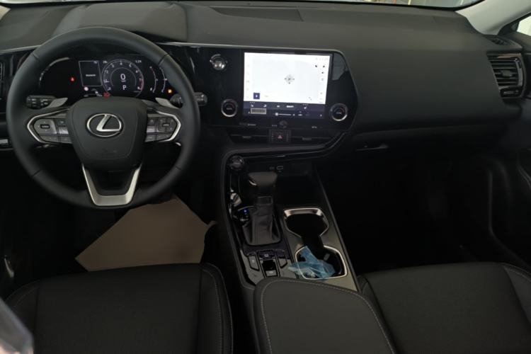 Used Lexus NX 2025 Model 200 FUN Center Console