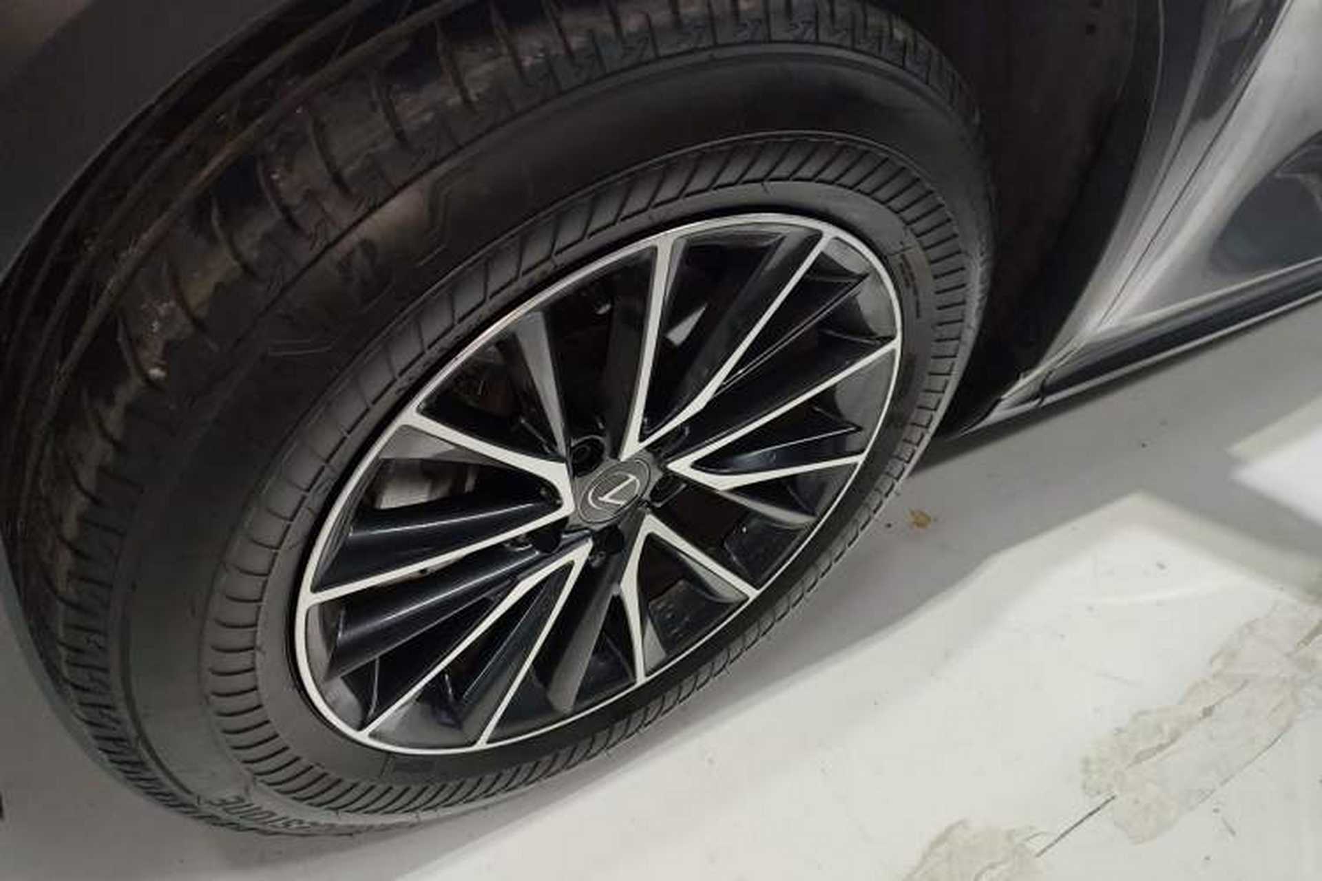 Used Lexus NX 2025 260 Front-Wheel Drive Special Edition Left Front Wheel Hub
