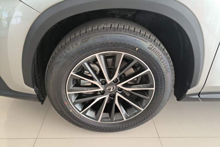 Used Lexus NX 2025 Model 200 FUN Left Front Wheel Hub