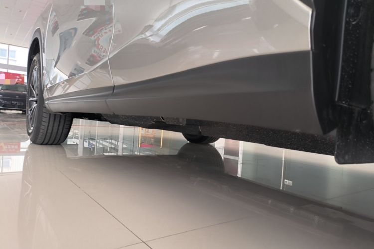 Used Lexus NX 2025 Model 200 FUN Left Side Sill