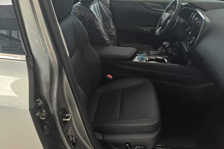 Used Lexus NX 2025 Model 200 FUN Right Front Seat