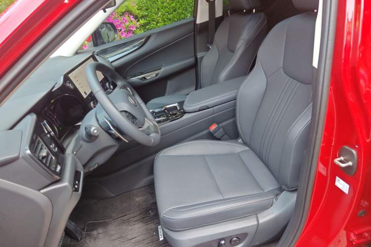 Used Lexus NX 2025 Model 350h JOY X Left Front Seat