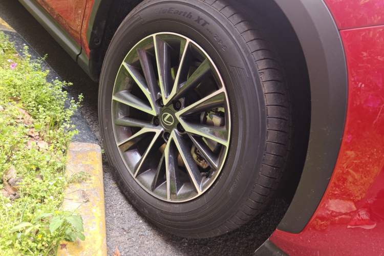 Used Lexus NX 2025 Model 350h JOY X Right Front Wheel Hub
