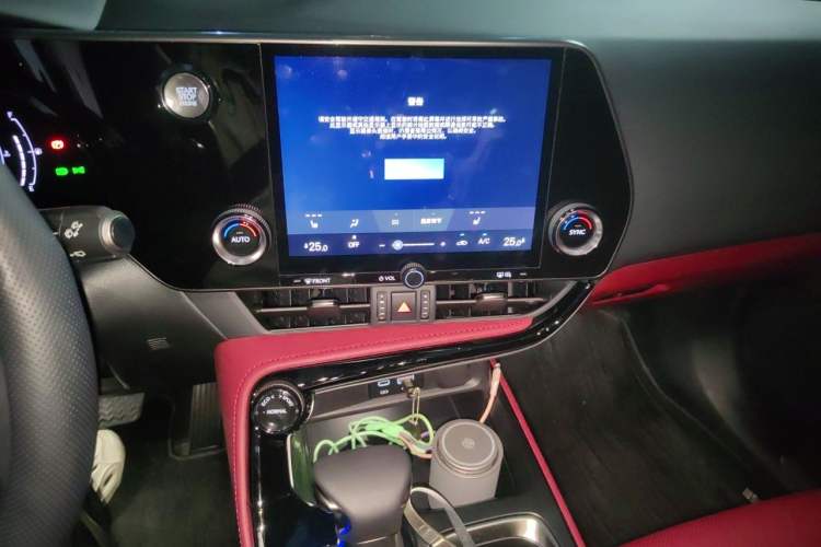 Used Lexus NX 2025 Model 200 FUN Audio And AC Panel