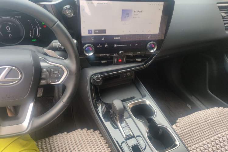 Used Lexus NX 2025 Model 350h JOY Audio And AC Panel