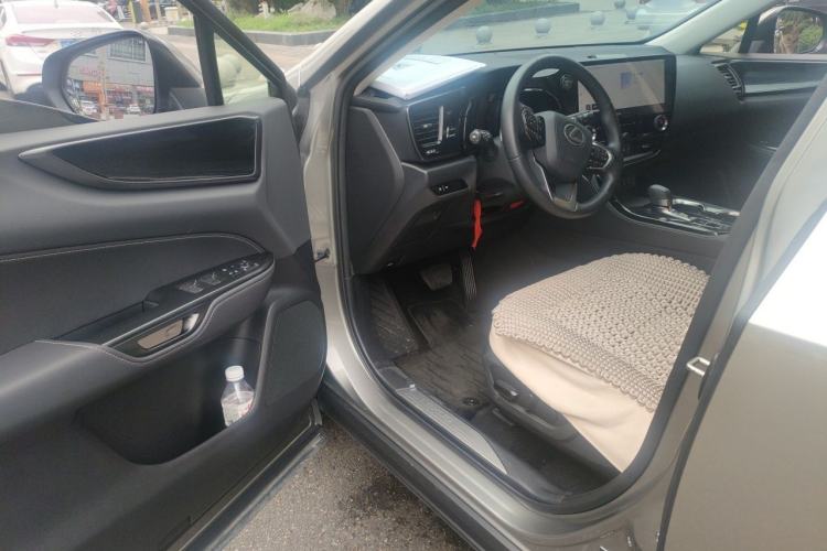 Used Lexus NX 2025 Model 350h JOY Driver Seat