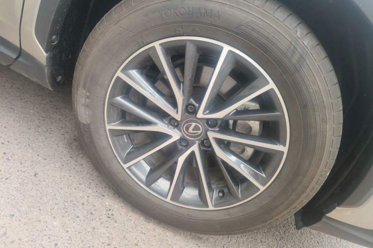 Used Lexus NX 2025 Model 350h JOY Right Front Wheel Hub