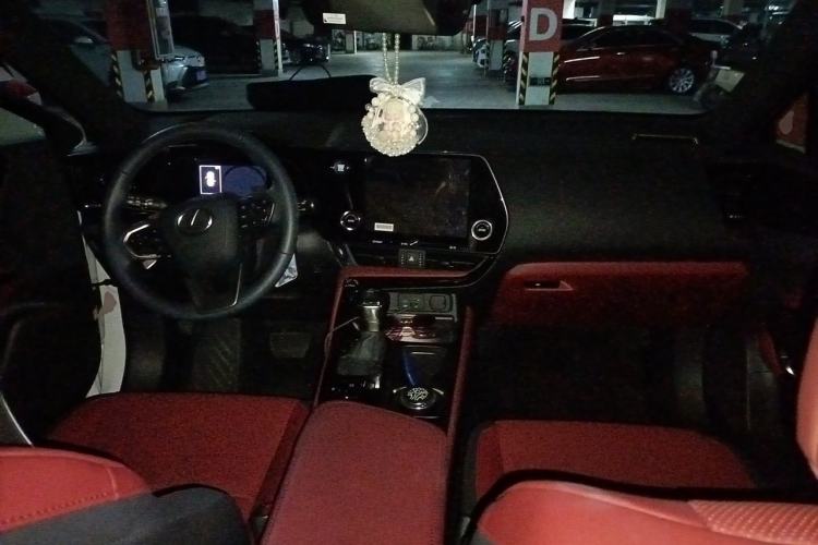 Used Lexus NX 2025 Model 200 FUN Center Console