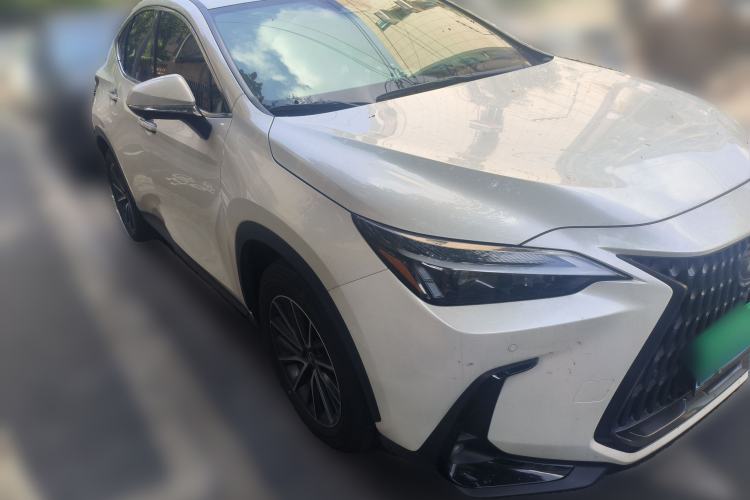 Used Lexus NX 2025 260 Front-Wheel Drive Special Edition Front Right 45 Deg