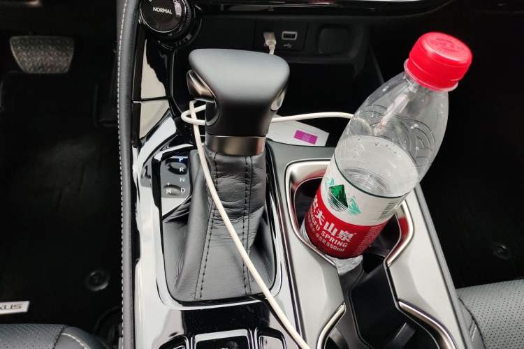 Used Lexus NX 2025 Model 200 FUN Gear Lever
