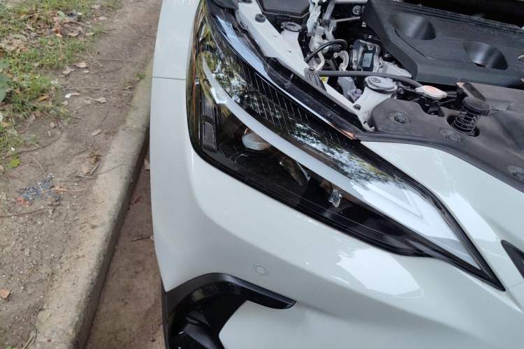 Used Lexus NX 2025 Model 200 FUN Right Front Headlight