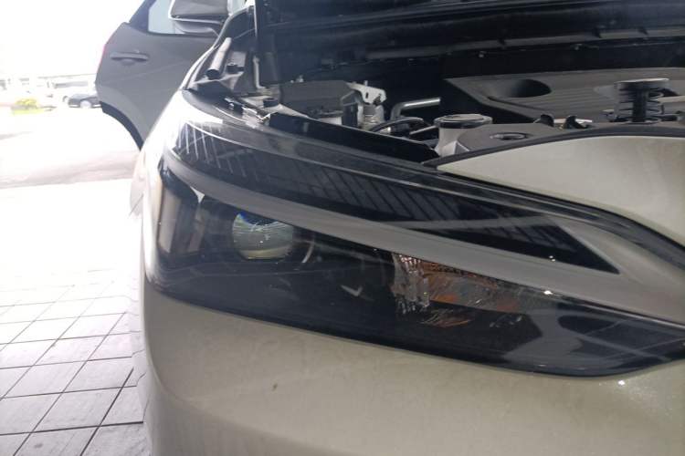 Used Lexus NX 2025 Model 200 FUN Right Front Headlight