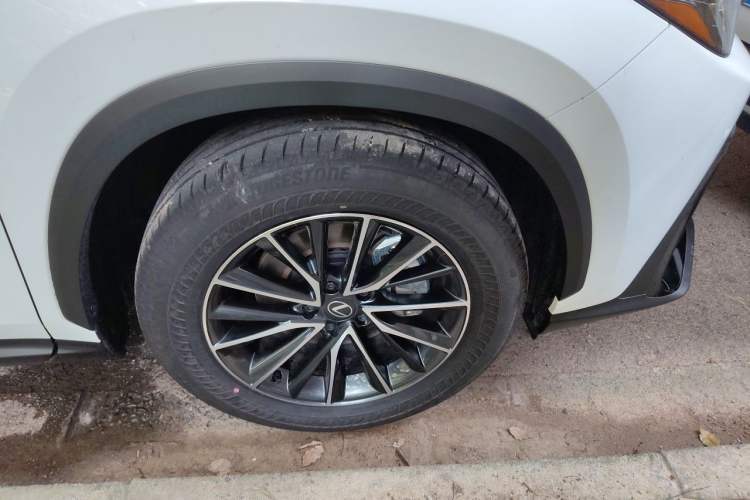 Used Lexus NX 2025 Model 200 FUN Right Front Wheel Hub
