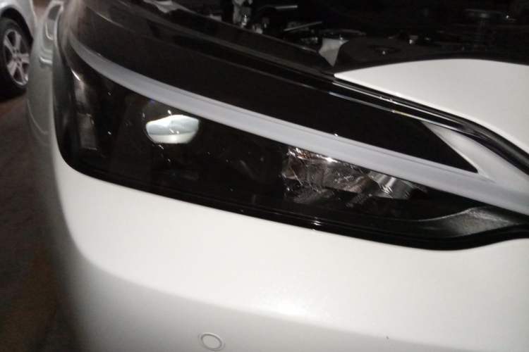 Used Lexus NX 2026 Model 200 Exquisite Limited Edition Right Front Headlight