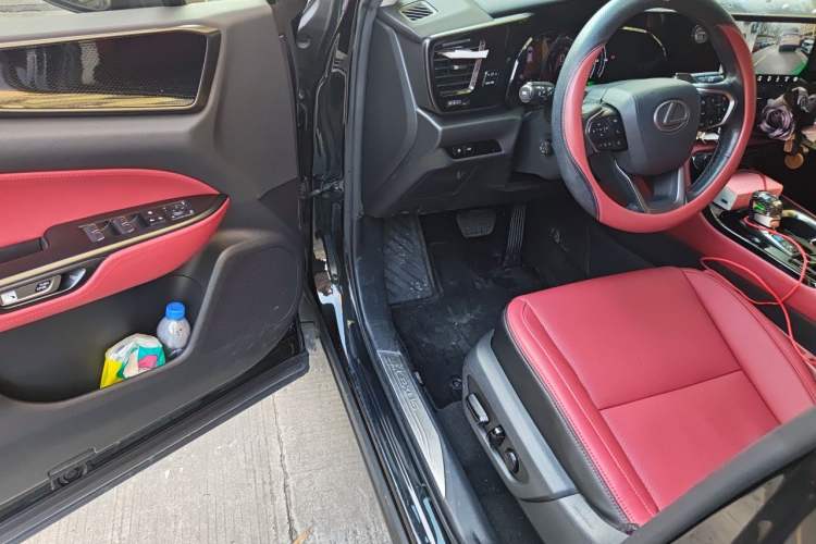 Used Lexus NX New Energy 2022 400h+ Comfort Edition Driver Seat