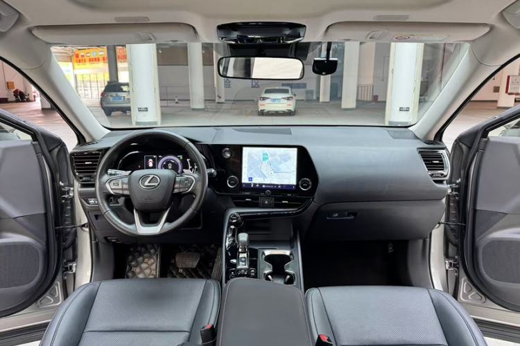 Used Lexus NX New Energy 2022 400h+ Comfort Edition Interior 3