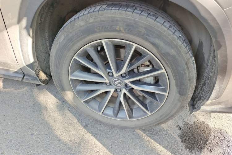Used Lexus NX New Energy 2022 400h+ Comfort Edition Right Front Wheel Hub