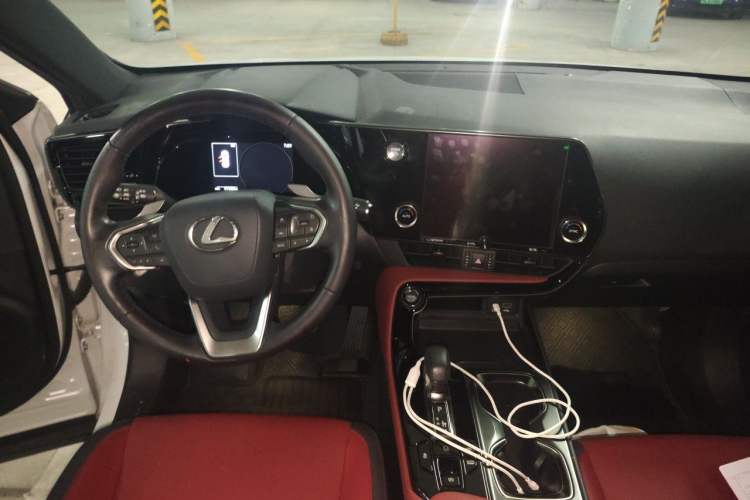 Used Lexus NX New Energy 2022 400h+ Comfort Edition Center Console