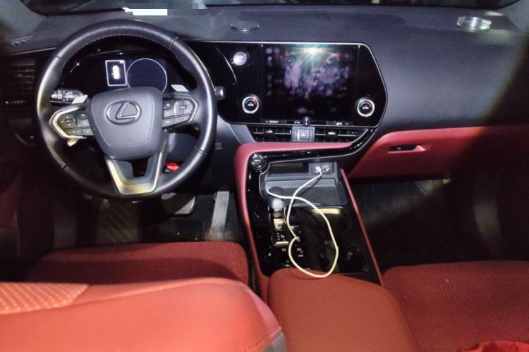 Used Lexus NX New Energy 2023 400h+ Comfort Edition Center Console