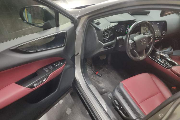 Used Lexus NX New Energy 2023 400h+ Comfort Edition Interior 3
