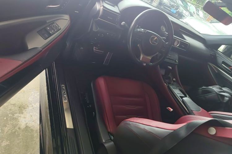 Used Lexus RC 2016 200t F SPORT Edition Driver Seat