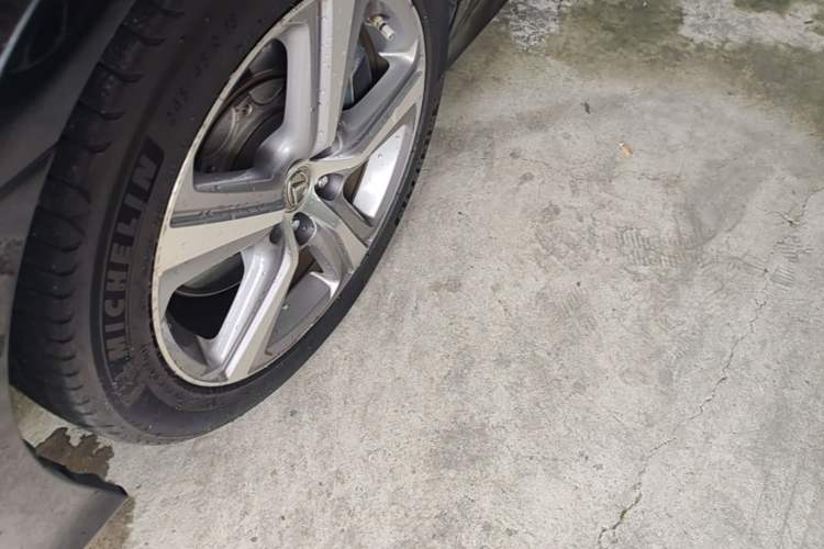 Used Lexus RC 2016 200t F SPORT Edition Left Front Wheel Hub