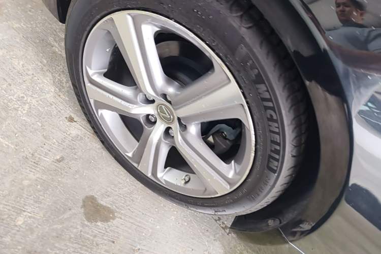 Used Lexus RC 2016 200t F SPORT Edition Right Rear Wheel Hub