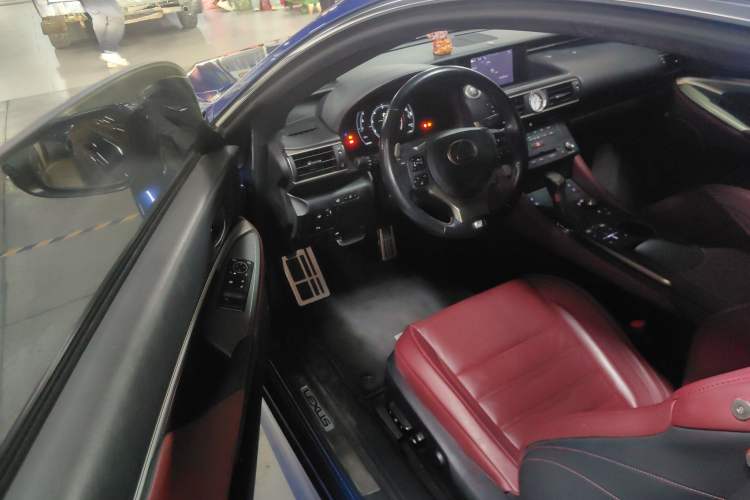 Used Lexus RC 2016 200t F SPORT Edition Driver Seat