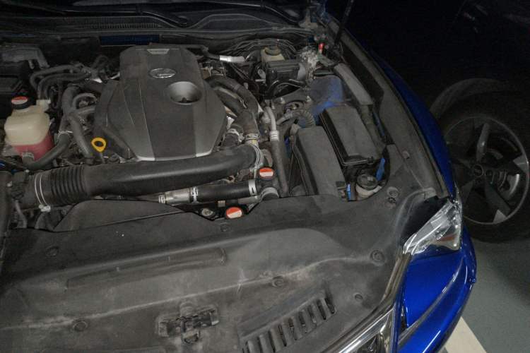 Used Lexus RC 2016 200t F SPORT Edition Engine Bay Left