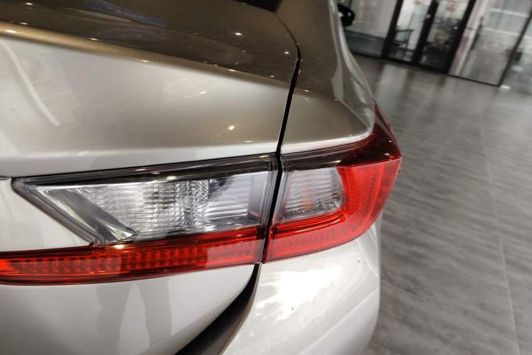 Used Lexus RC 2016 200t F SPORT Edition Right Rear Taillight