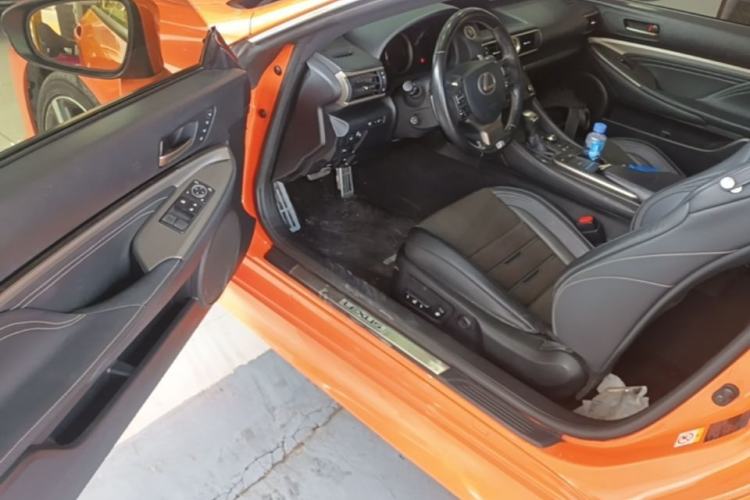 Used Lexus RC 2016 200t F SPORT Edition Driver Seat