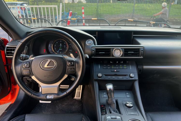 Used Lexus RC 2016 200t F SPORT Edition Interior 3