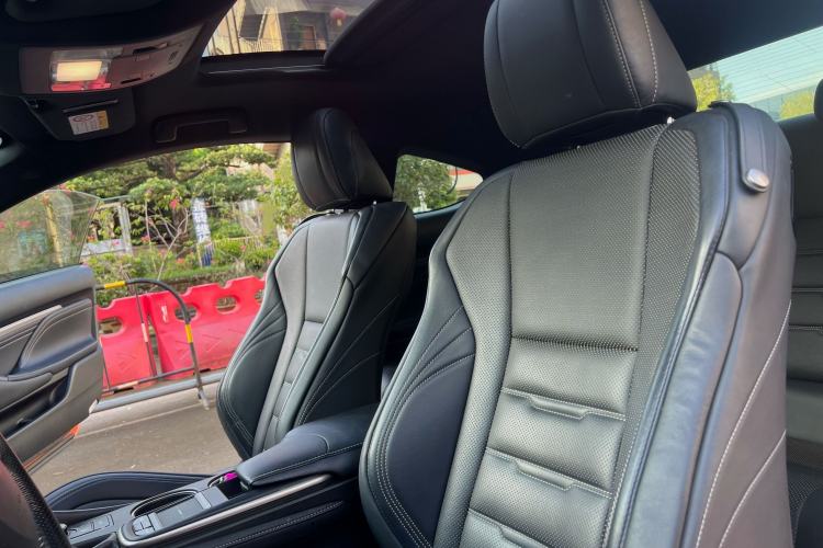 Used Lexus RC 2016 200t F SPORT Edition Interior 9