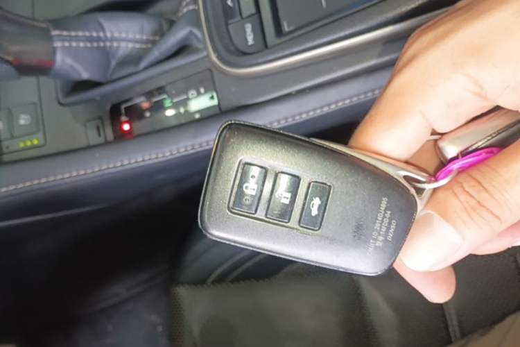 Used Lexus RC 2016 200t F SPORT Edition Vehicle Key
