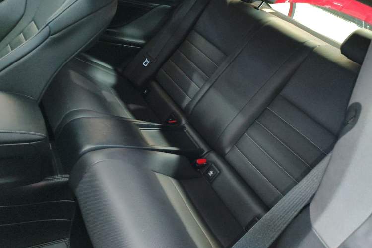 Used Lexus RC 2016 200t Fēngshàng Edition Interior 4