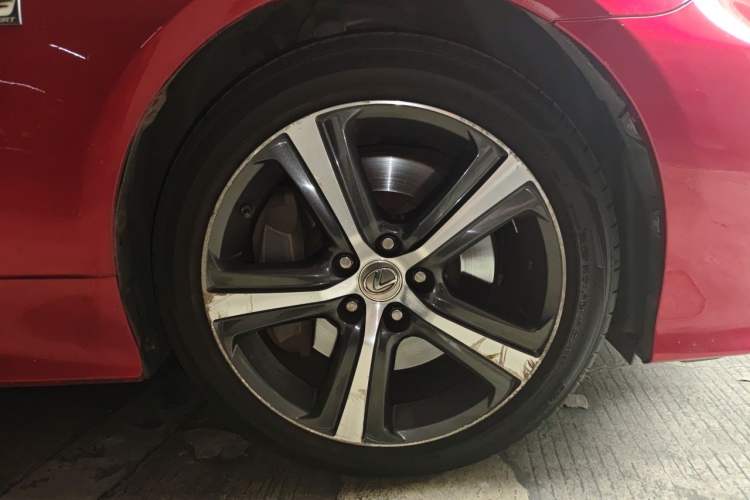 Used Lexus RC 2016 200t F SPORT Ultimate Edition Right Front Wheel Hub