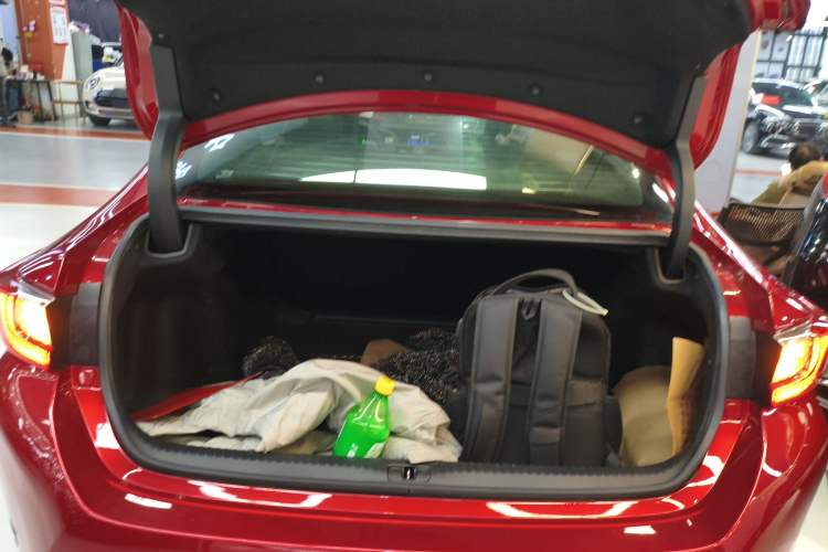 Used Lexus RC 2016 200t Fēngshàng Edition Trunk