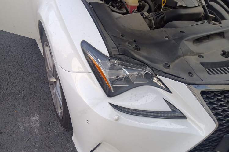 Used Lexus RC 2016 200t F SPORT Edition Right Front Headlight