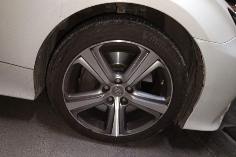 Used Lexus RC 2016 200t F SPORT Edition Right Front Wheel Hub