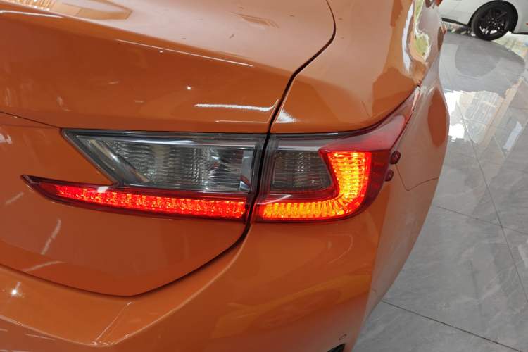 Used Lexus RC 2016 200t F SPORT Edition Right Rear Taillight