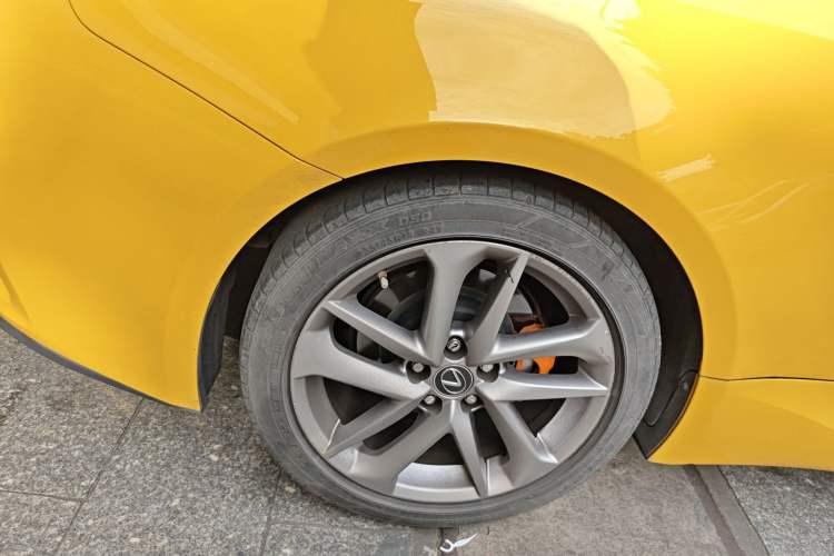 Used Lexus RC 2019 RC 300 F SPORT Edition Right Rear Wheel Hub