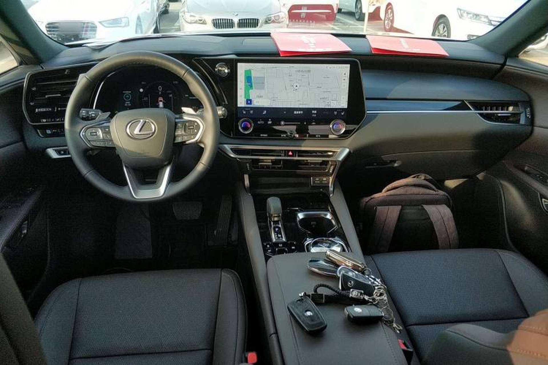 Used Lexus RX 2026 Model 350h Four-Wheel-Drive Chunxiang Edition Center Console